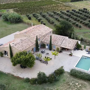  Bed & Breakfast Mas Du Vieux Tilleul